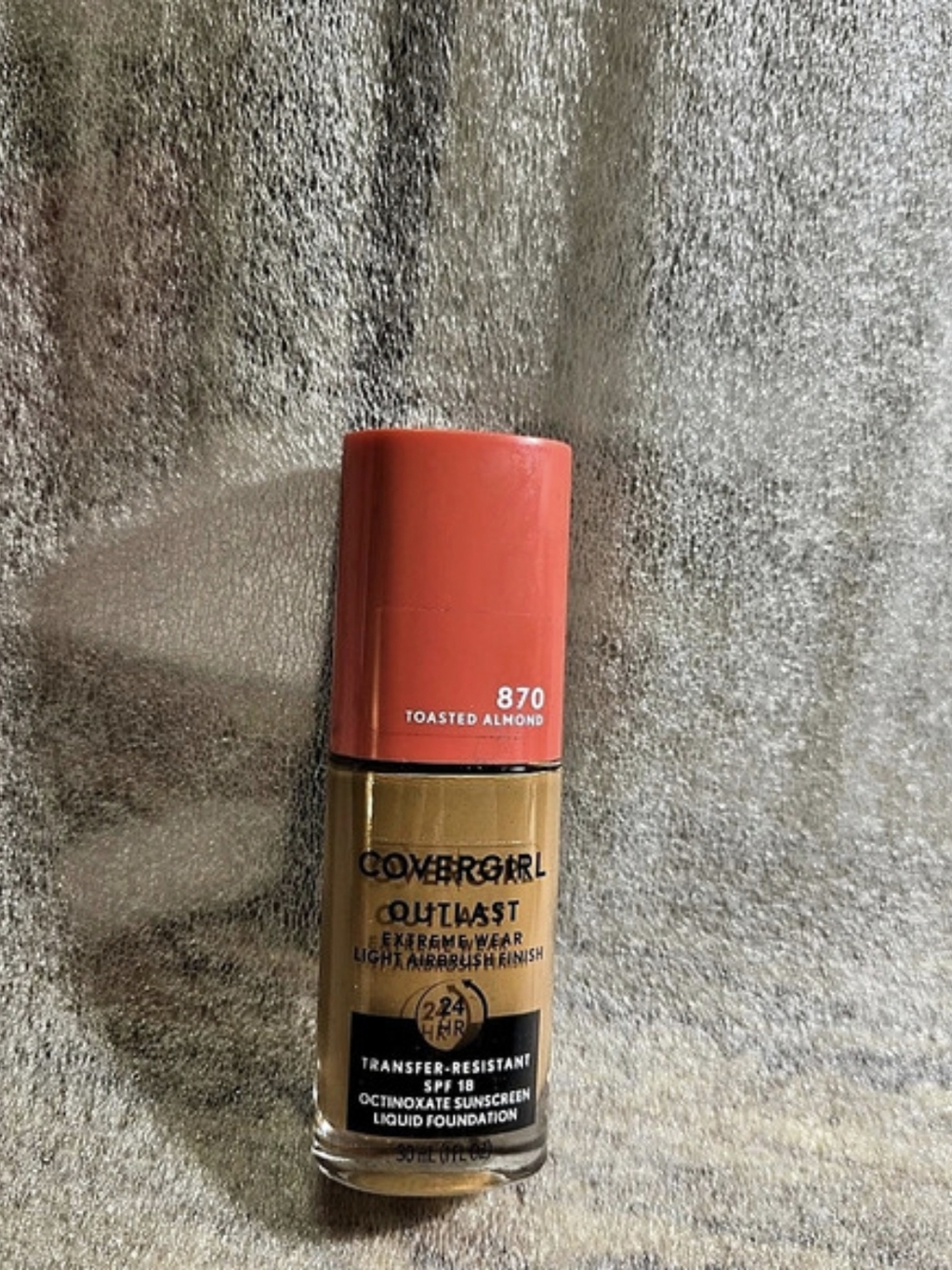 Covergirl Outlast Extreme Wear 3-in-1 Liquid Foundation 870 Toasted Almond NWT